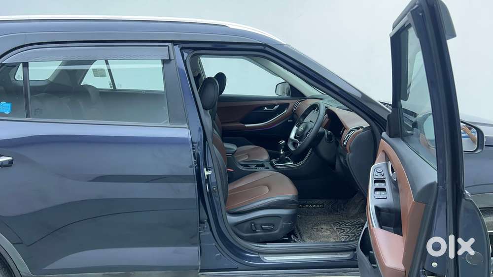 Hyundai Alcazar Platinum, 2022, Petrol