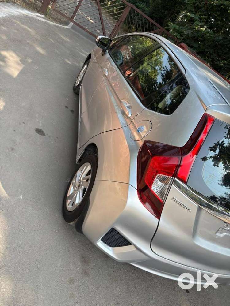 Honda Jazz V Mt Privilege, 2017, Cng & Hybrids