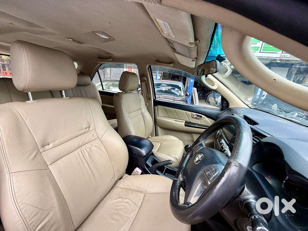 Toyota Fortuner 4x2 Manual, 2016, Diesel