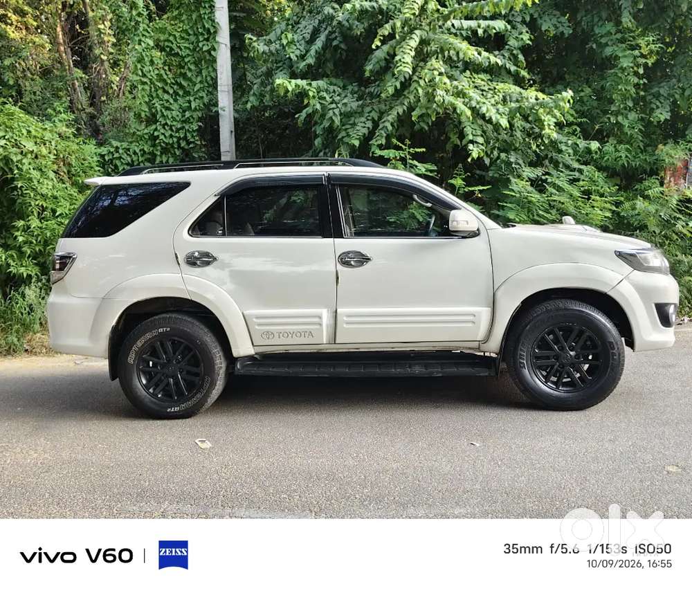 Toyota Fortuner Diesel Manual 2015 Delhi Registration