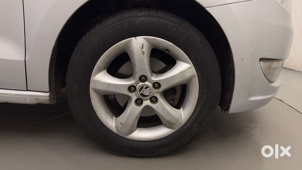 Skoda Rapid Ambition 1.6 Tdi Cr Manual Plus, 2014, Diesel