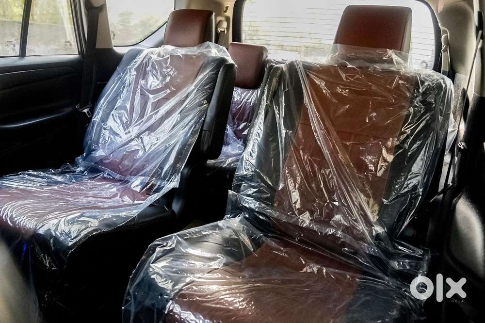 Toyota Innova Crysta 2.7 Gx Automatic 8 Str, 2016, Petrol