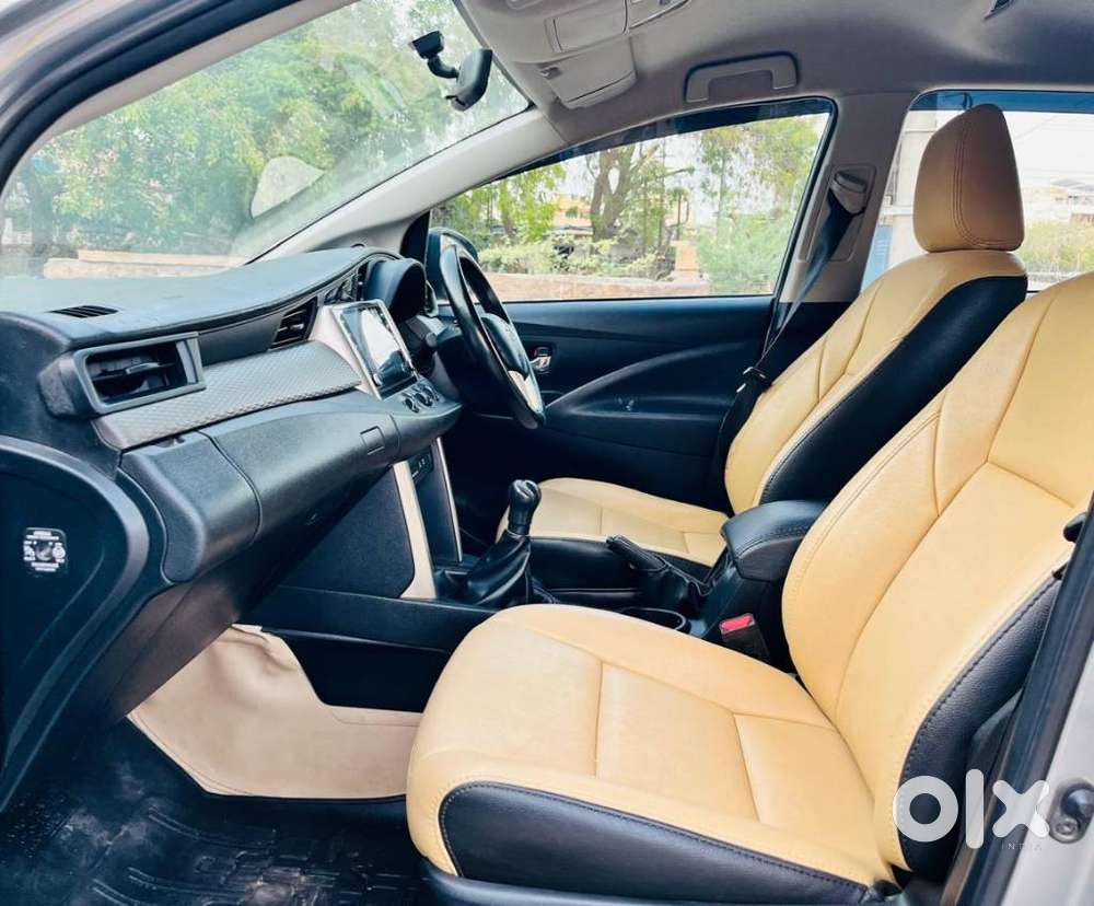 Toyota Innova Crysta 2.4 G Mt 7 Str, 2024, Diesel