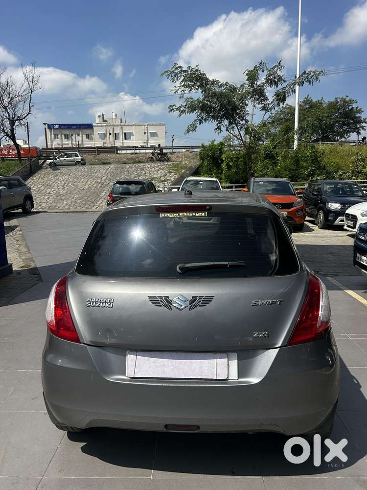 Maruti Suzuki Swift Vvt Zxi, 2014, Petrol