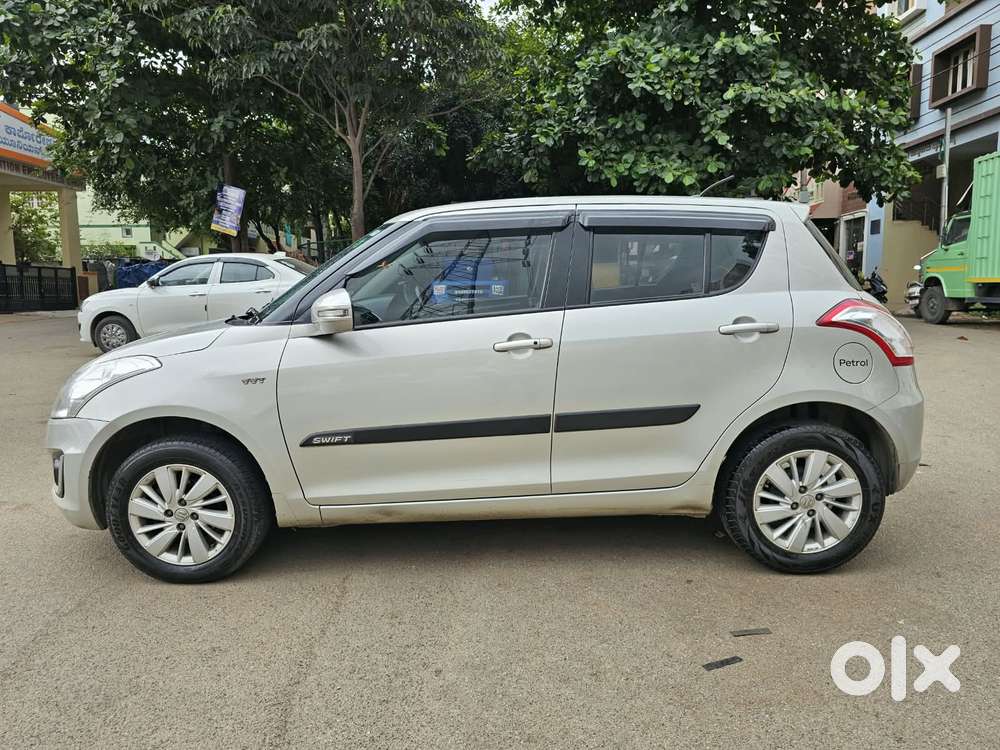 Maruti Suzuki Swift Vvt Zxi, 2017, Petrol