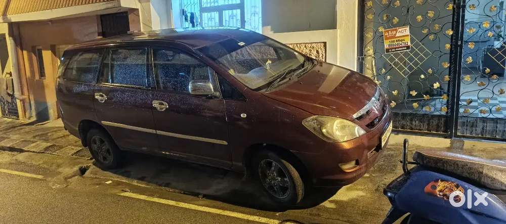 Toyota Innova 2006 Diesel 160000 Km Driven