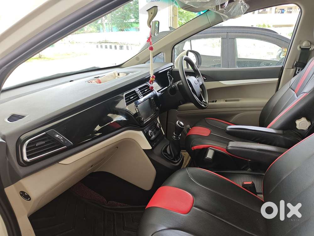 Mahindra Marazzo M6 Plus Diesel Good Condition
