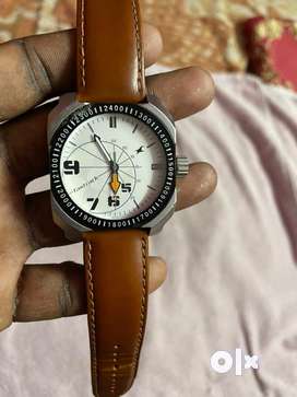 Fastrack hotsell 3083ssa price