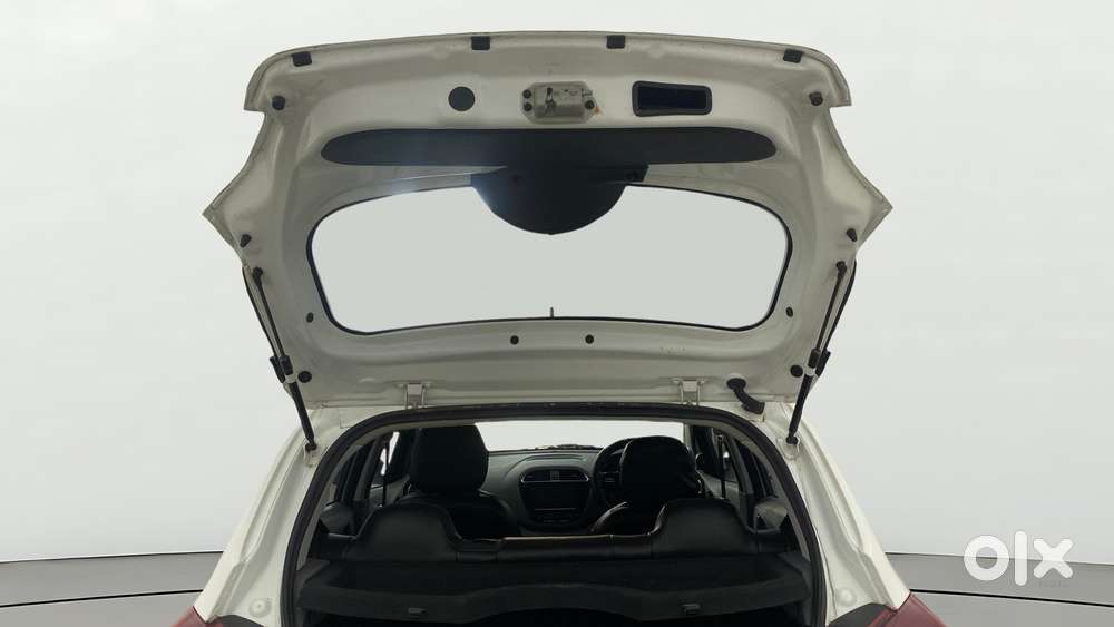 Tata Tiago 1.05 Revotorq Xt, 2025, Petrol