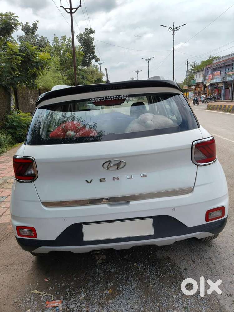 Hyundai Venue 2021 Petrol Car
