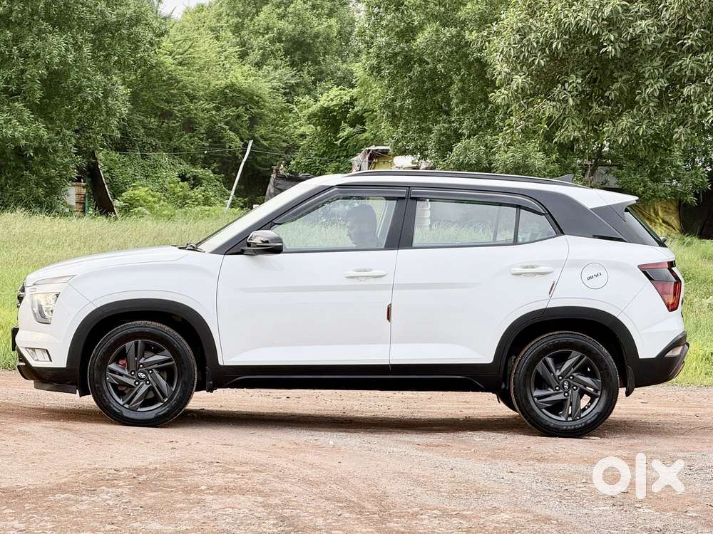 Hyundai Creta 1.5 S Plus Knight Diesel Dual Tone, 2023, Diesel