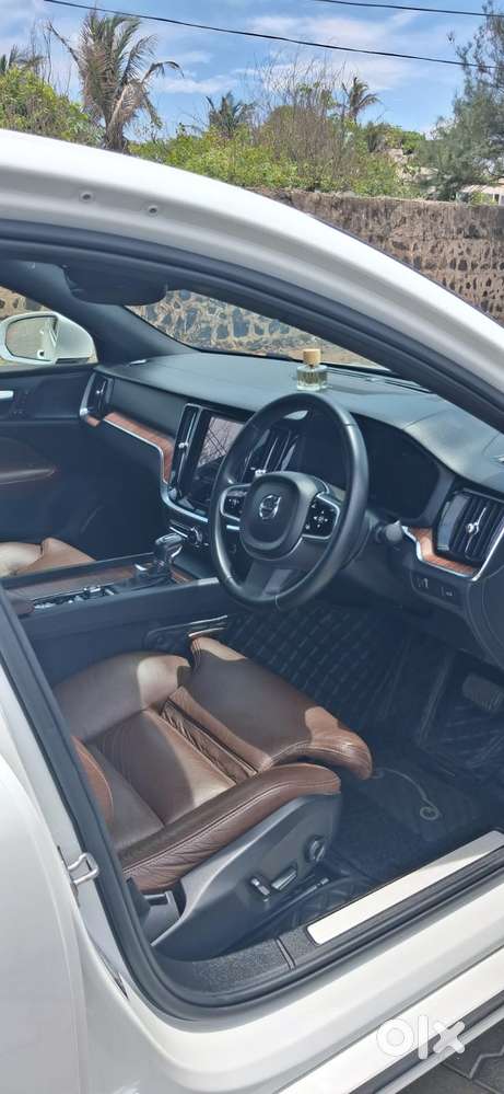 Volvo S60 T4 Inscription, 2021, Petrol