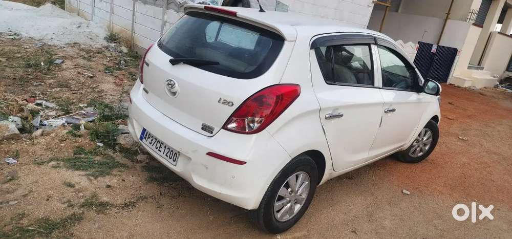 Hyundai I20 2014 Diesel 122000 Km Driven
