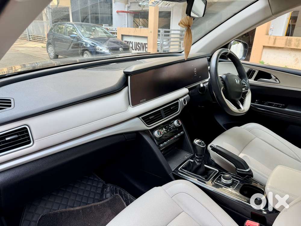 Mahindra Xuv700, 2022, Diesel