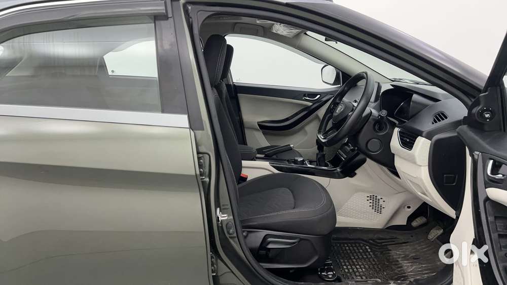 Tata Nexon 1.2 Revotron Xz Plus (s), 2023, Petrol