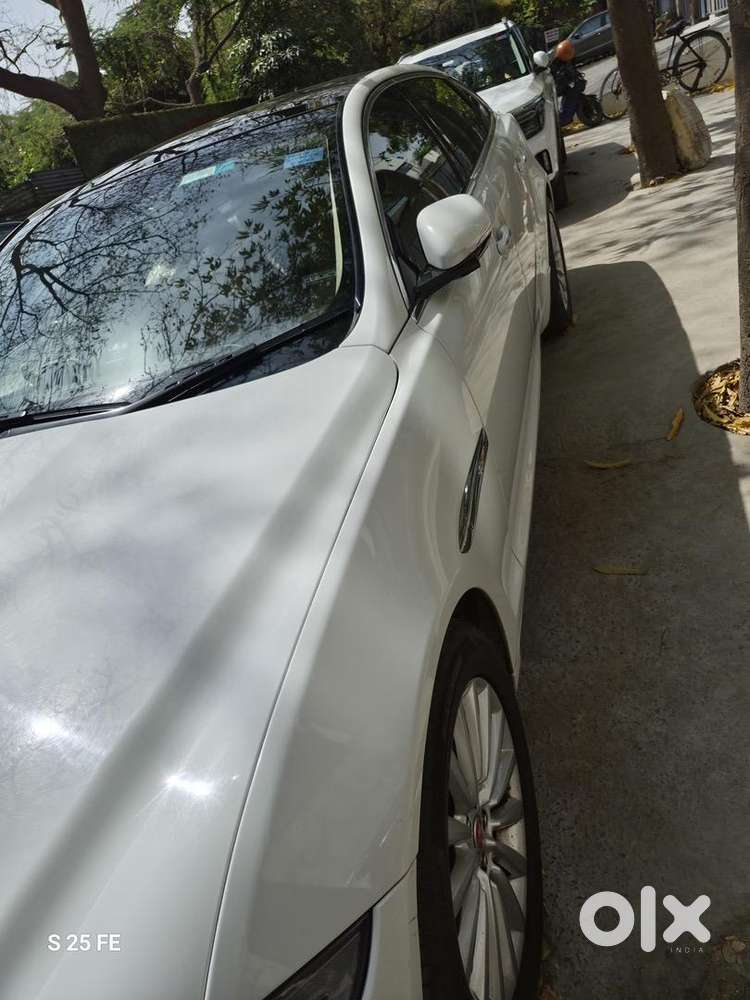 Jaguar Xj 2016 Petrol 2.0l Luxury
