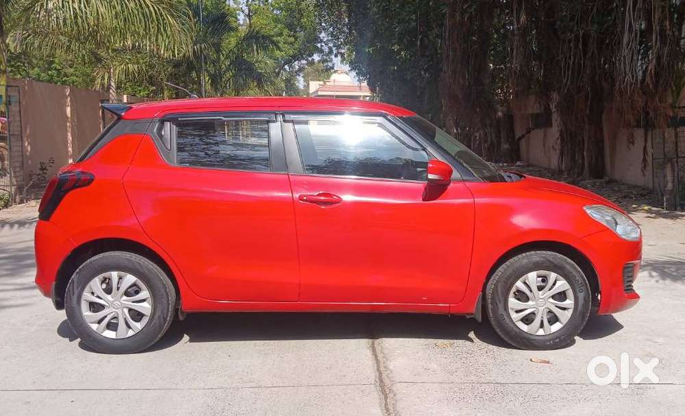 Maruti Suzuki Swift Vxi + Manual, 2022, Petrol