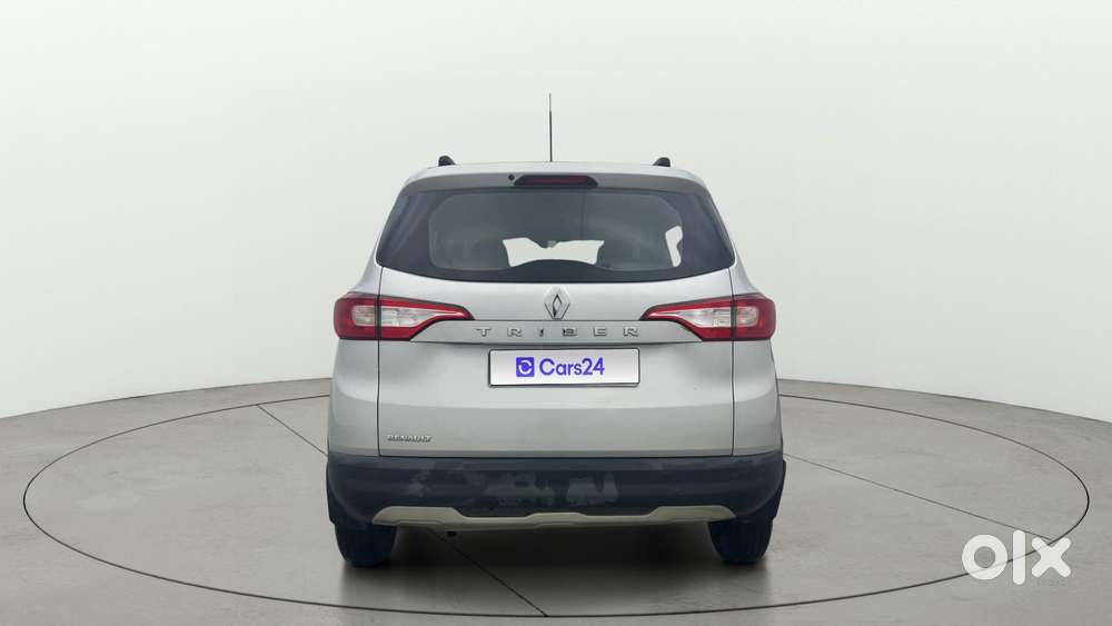 Renault Triber RXT, 2023, Petrol