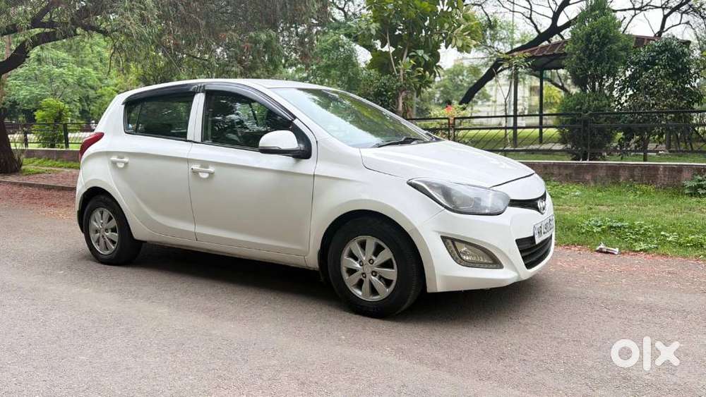 Hyundai I20 2015-2017 Sportz Option 1.4 Crdi, 2013, Petrol