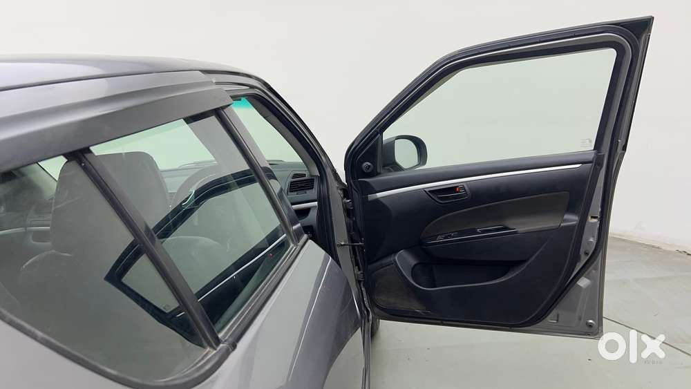 Maruti Suzuki Swift 1.2 Lxi (o), 2016, Petrol