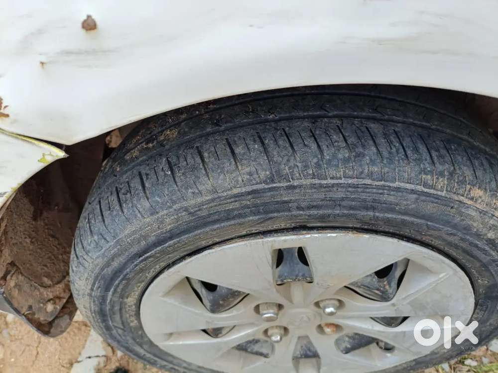 Hyundai Xcent 2015 Diesel Well Maintained