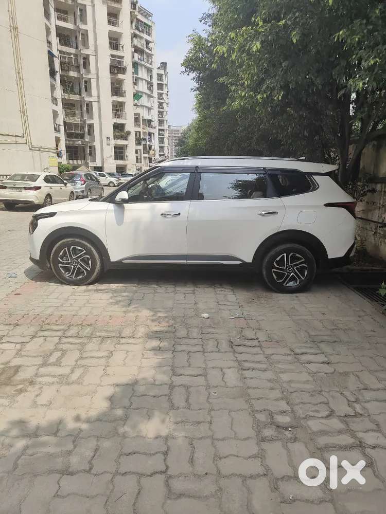 Kia Carens 2023 Diesel Well Maintained