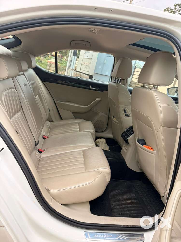 Skoda Superb 2019 Diesel Well Maintained