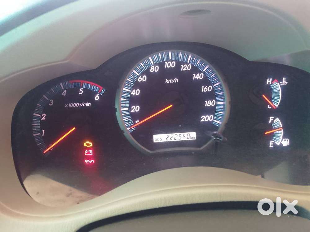 Toyota Innova 2.5 V Bs3 Well Maintained