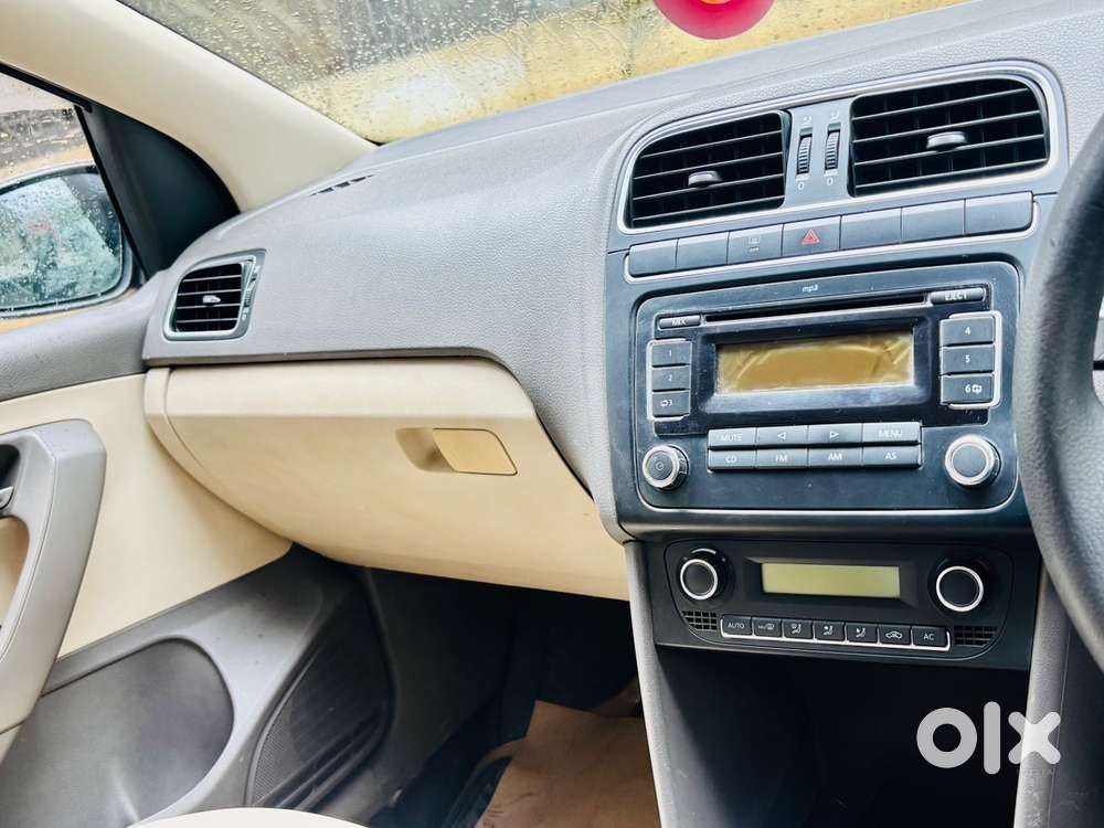 Volkswagen Vento 1.6 Petrol 2011