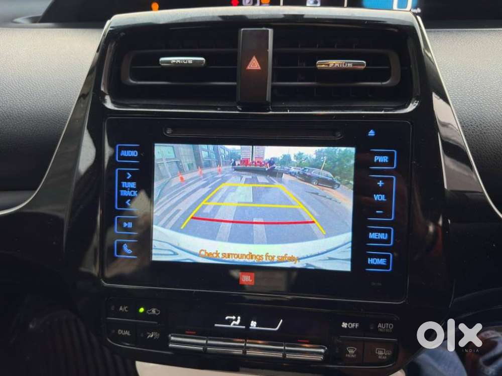 Toyota Prius Z8, 2017, Petrol