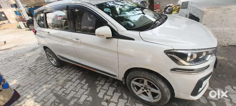 2023 Maruti Ertiga Vxi Cng 1st Owner