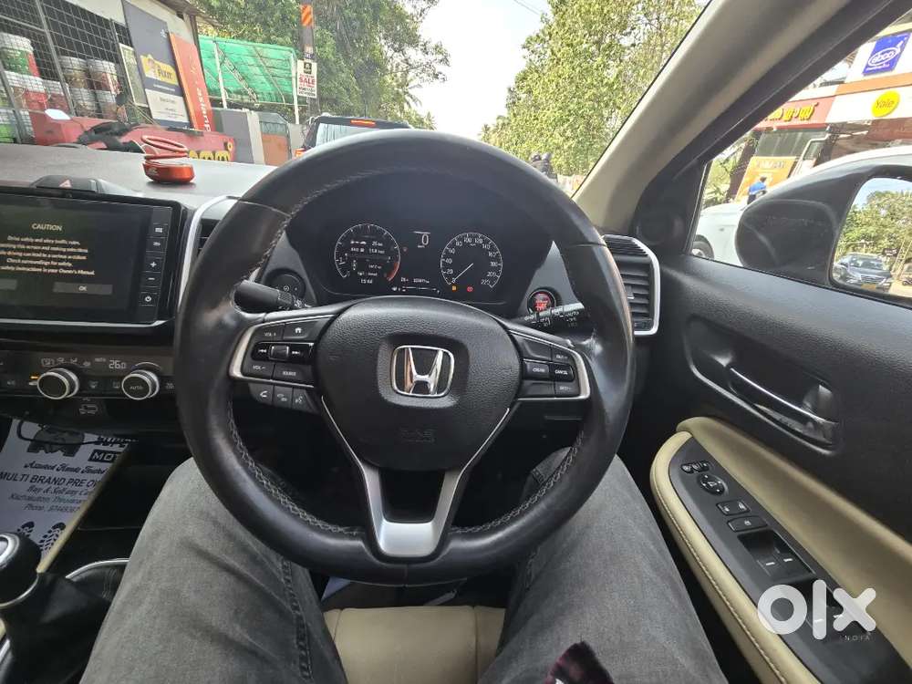 Honda City Gen-5 Zx Petrol (top Model)single Ownerinsurance Dec 2026