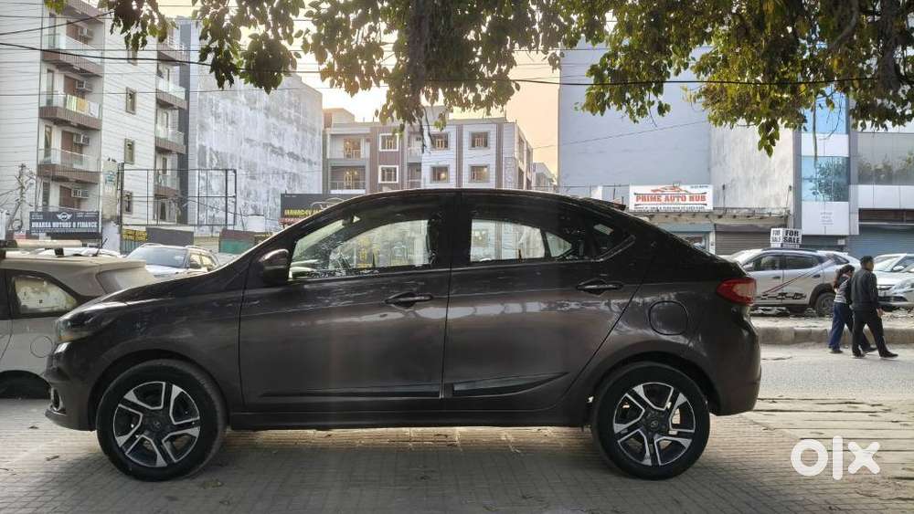 Tata Tigor Xza, 2018, Petrol