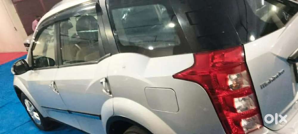 Car In Pondy Mahindra Xuv500 2016 Diesel Well Maintained