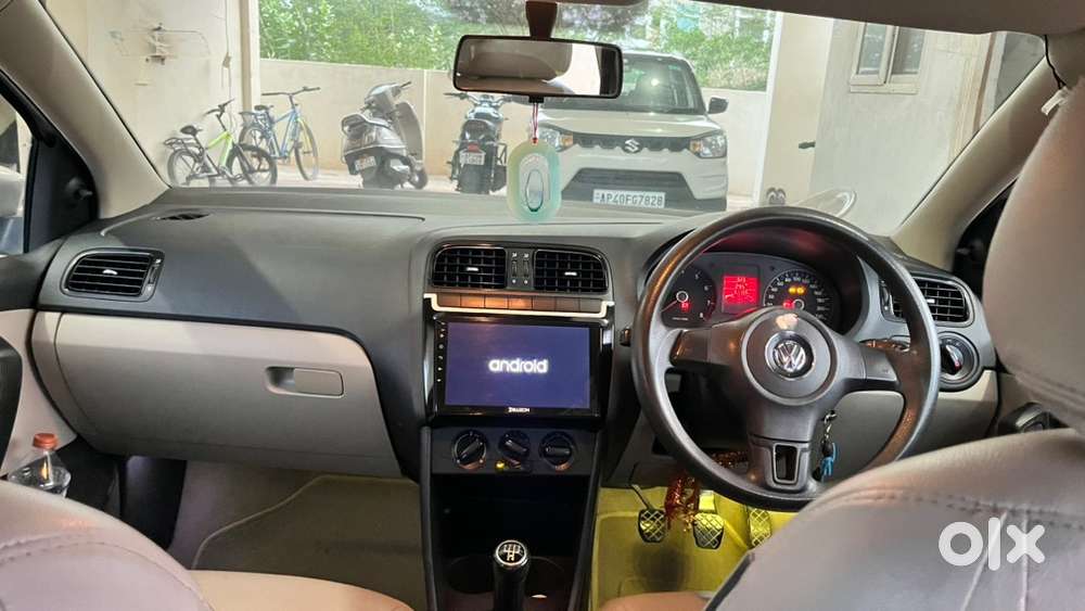 Volkswagen Polo Petrol 2011
