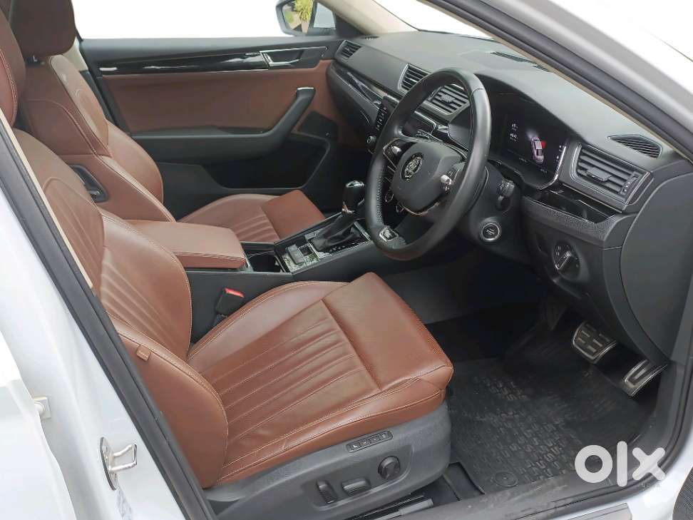 Skoda Superb 2.0 L&k Tsi At, 2022, Petrol