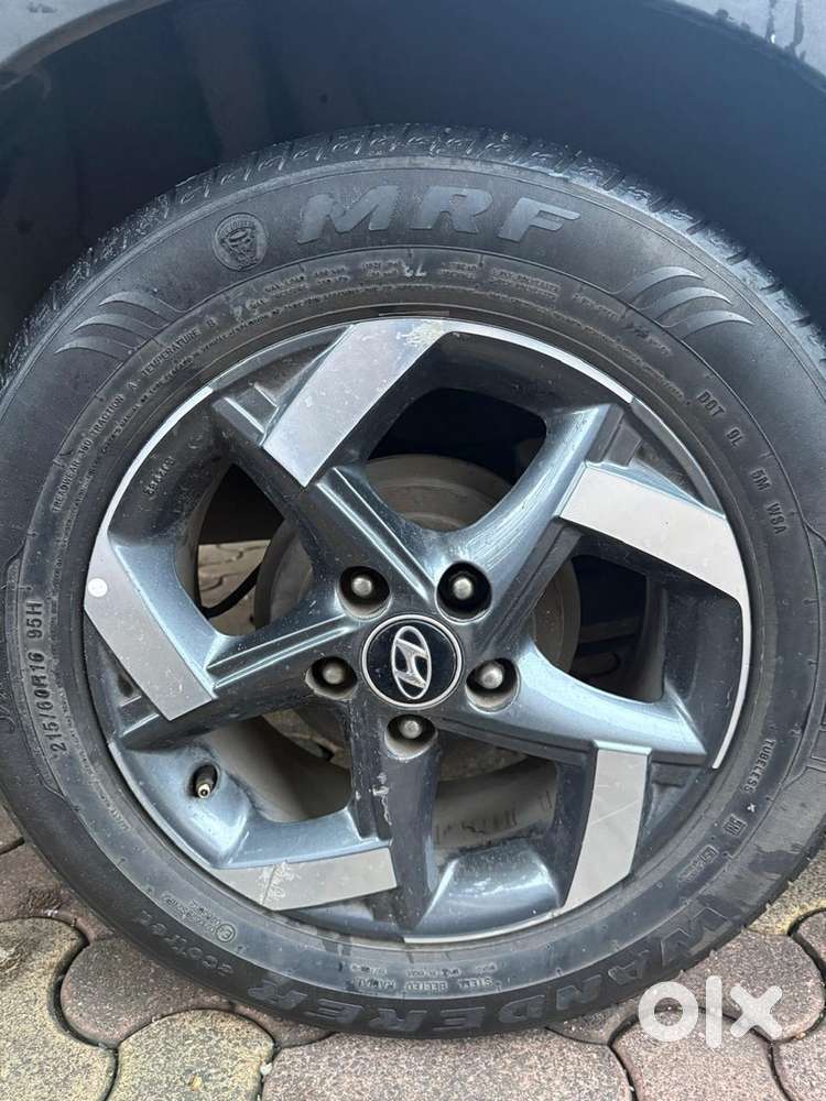 Hyundai Venue 2019 Petrol 44000 Km Driven