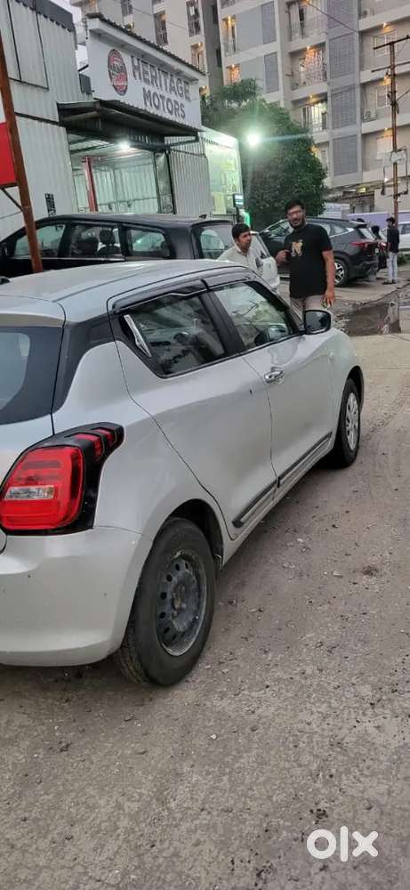 Maruti Suzuki Swift Lxi 2018