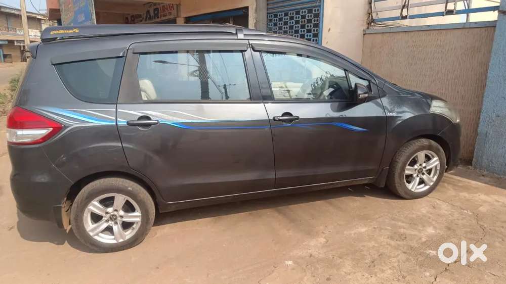 Maruti Suzuki Ertiga 2015 Diesel 210000 Km Driven