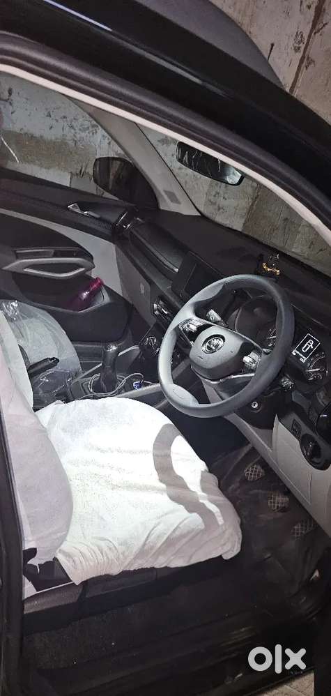 Skoda Kylaq Signature 2026  8.50 Lakhs