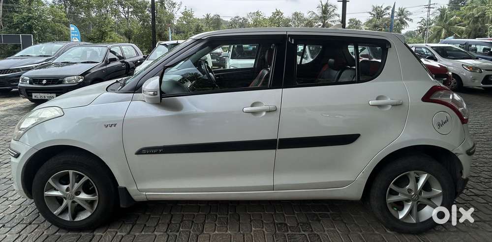 Maruti Suzuki Swift Vxi Optional, 2016, Petrol