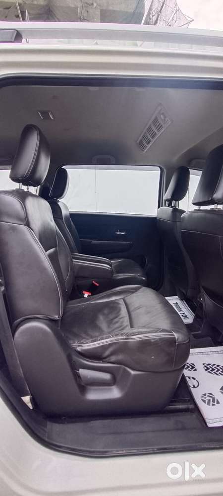 Maruti Suzuki Xl6 Alpha At, 2019, Petrol