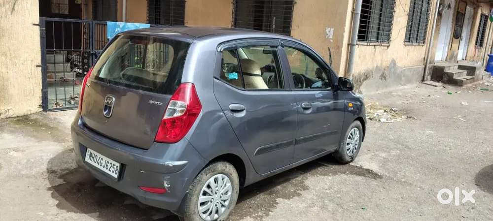 Hyundai I10 2014 Petrol 27555 Km Driven ,in Excellent Condition For S