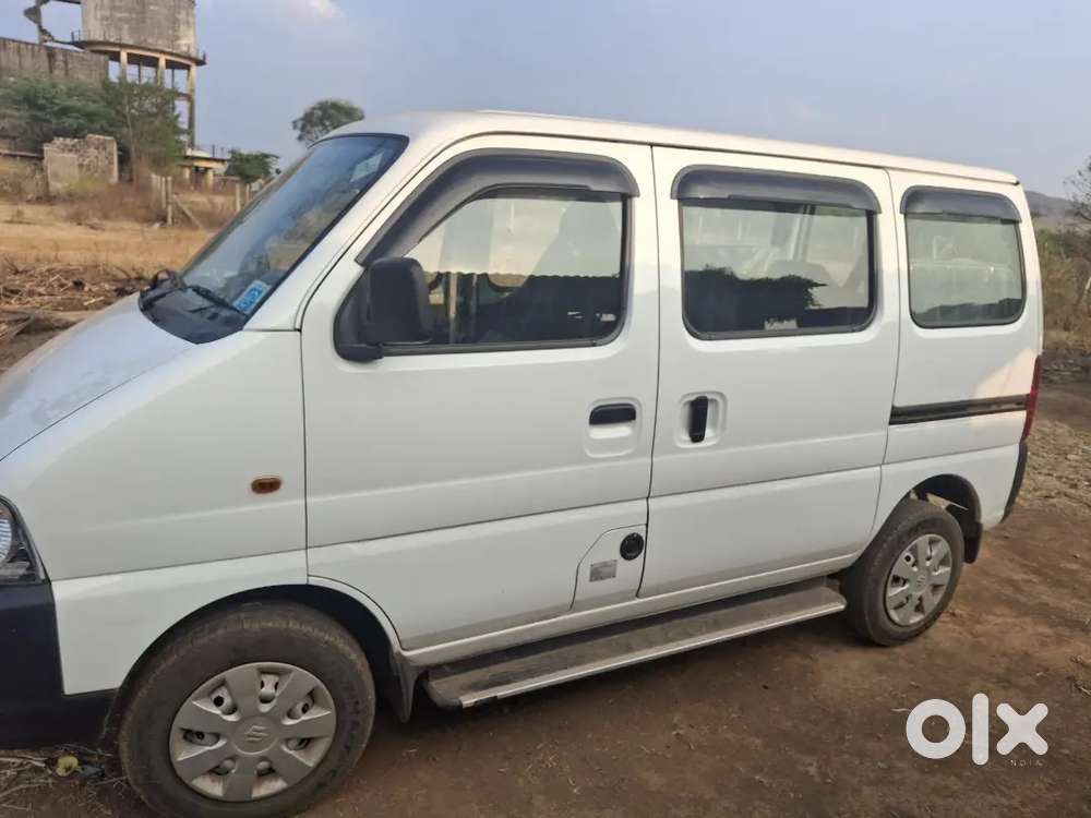 Maruti Suzuki Eeco 2025 Cng & Hybrids 14000 Km Driven