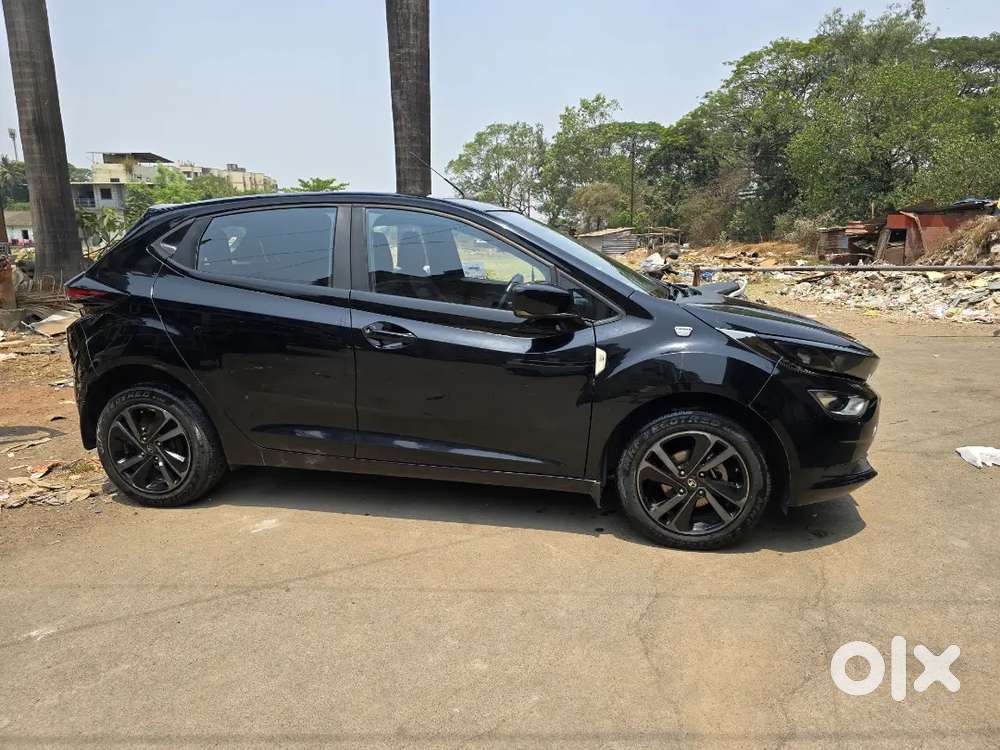 Tata Altroz 2023 Petrol Well Maintained