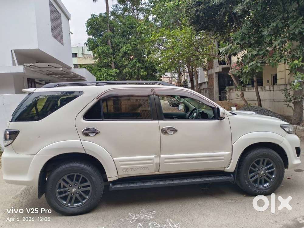 Toyota Fortuner 3.0 4x4 Manual, 2015, Diesel