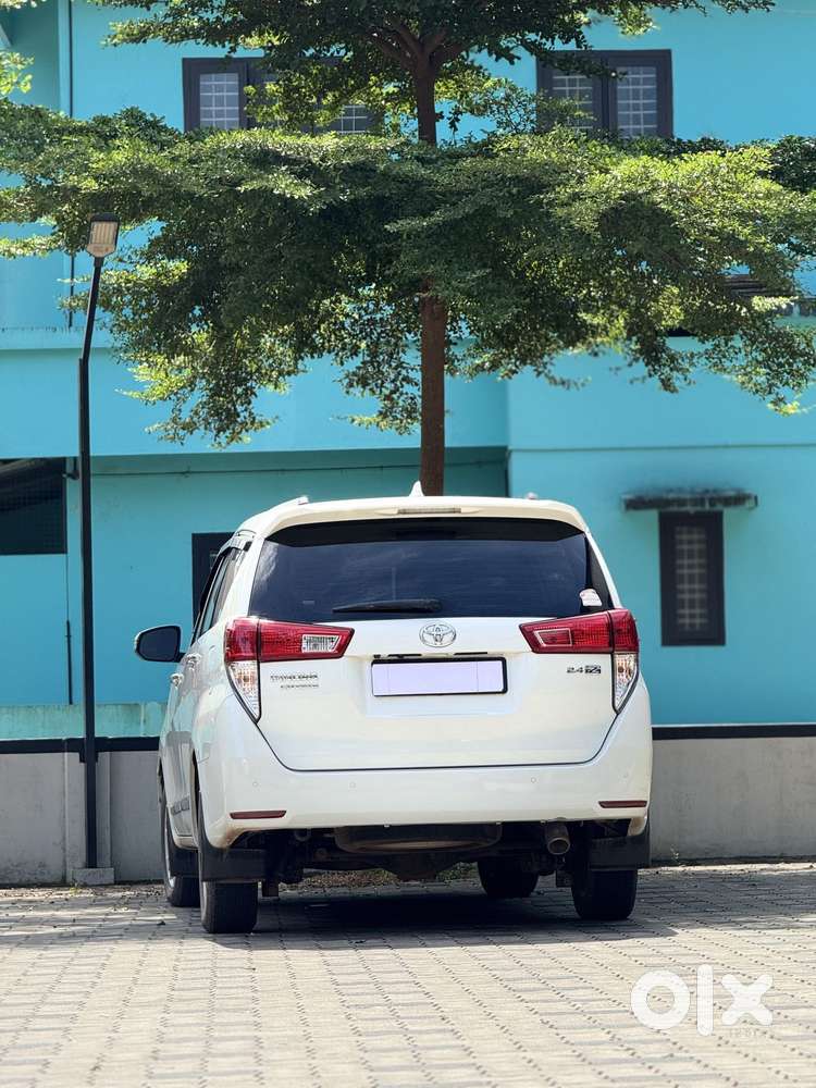 Toyota Innova Crysta [2020-ongoing] 2.4 Vx 7 Str, 2020, Diesel