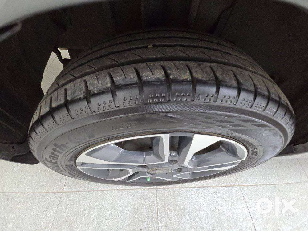 Tata Tigor Xza, 2018, Petrol