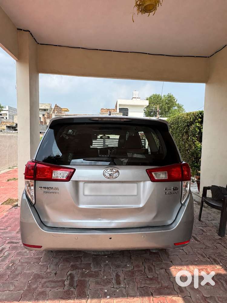 Toyota Innova Crysta 2016