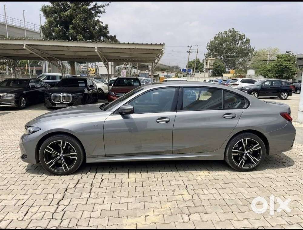 Bmw 3 Series 330i, 2024, Petrol